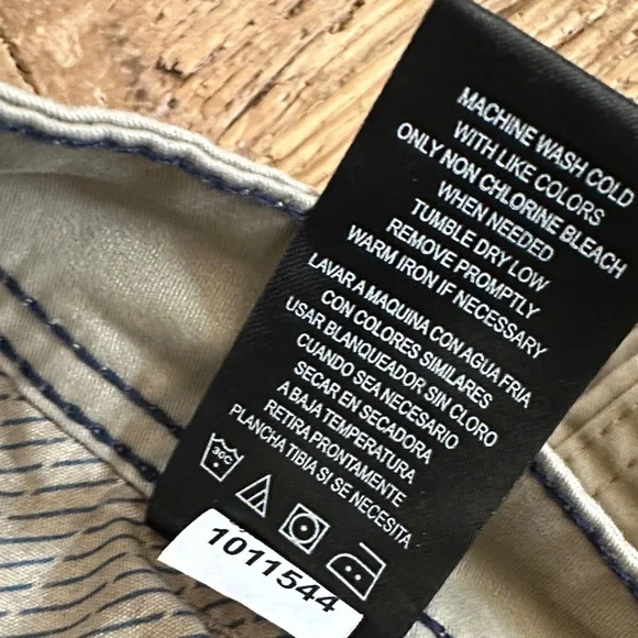 Weatherproof Men's Cargo Pants in Tan.        A - Picture 6 of 8